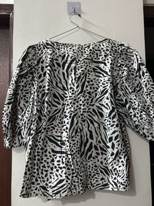 H&amp;M Animal Print Top