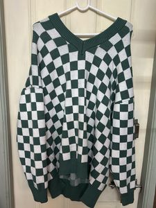 Green &amp; White Checkered Sweater