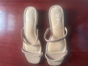 express US size 8 flats