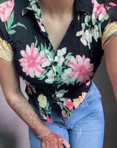 Chic Floral Print Button-Up Top