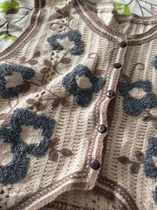 woolen vest