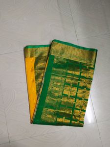 Mustard Yellow 🟡 Green Pattu Saree