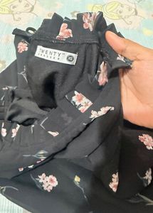 Chic Floral Print Black Blouse