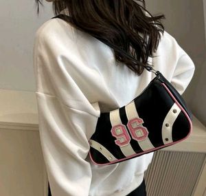 savana Stylish '96' Shoulder Bag