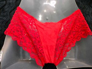 Red Lace Thong Panty 🤎