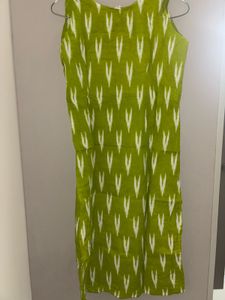 Green Ikat Print Sleeveless Kurta