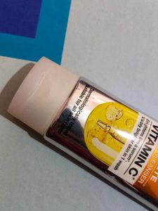 🍋Garnier Vitamin C Bright Complete Cleanser