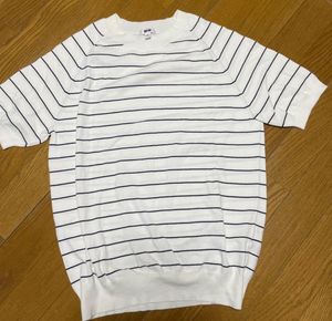 UNI QLO Knit Top
