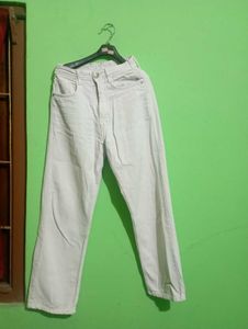 WHITE BAGGY JEAN👖