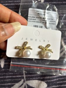 Sparkly Bow Pearl Earrings