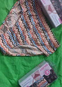 Pack of 3 Galaxy Premium Printed Panty