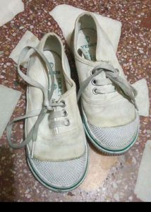 Sports Shoes Good Condition
