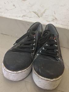 Black Fashion Sneakers