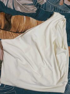 Chic One-Shoulder White Crop Top