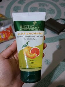 Biotique Vitamin C Facewash