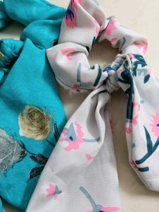 Floral Print Scrunchies with Bows (Set of 3)