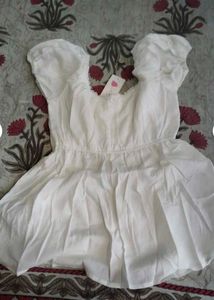 White Puff Sleeve Button-Up Top M seize
