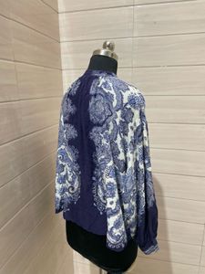 H&amp;M Blue Paisley Print Button-Up Blouse