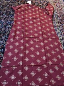 XL - Maroon Kurta Set with Golden Print