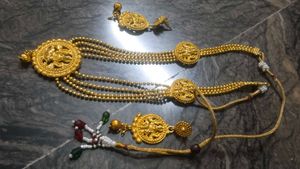 Exquisite Gold-Toned Indian Jewelry Set