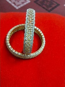 Elegant Bangle Set