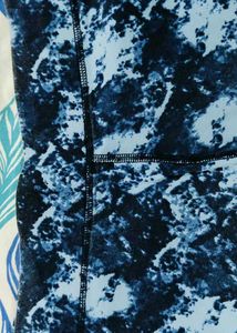 Stylish Blue Marble Print Leggings