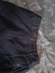 Stylish Wide-Leg Dark Wash Jeans