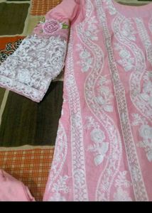 Beautiful Pink Embroidered Kurta Set