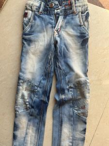 Stylish Distressed Blue Jeans for Men