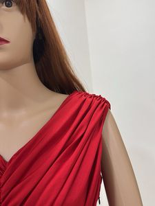 Chic Red &amp; Black Tiered Sheath Dress