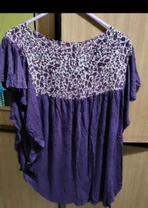 Set of 4 trendy tops