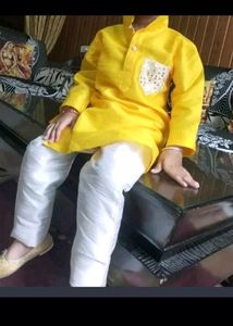💛🤍One Time Used Beautiful Boys Kurta Set💛🤍