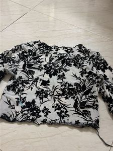 Floral Print Cropped Long Sleeve Top