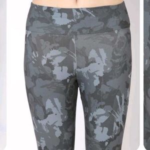 Stylish Camo Print Leggings for Women