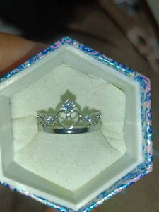 Crown ring