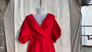 3529. Red mini bodycon