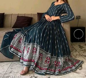 Free Shiping &amp; 🆓 🎁Embroidered Stunning Anarkali