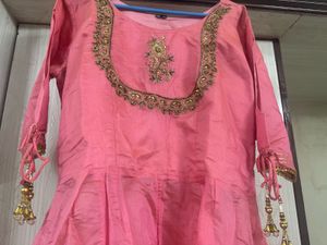 Elegant Pink Kurta with Embroidery