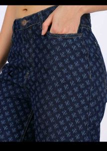 Chic Patterned Wide-Leg Jeans
