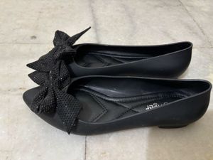 Ginger Black Bow Embellished Flats