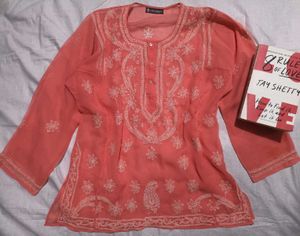 Coral Elegance Embroidered Kurti 🧡🌿