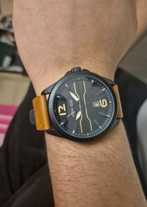 Stylish Leather Strap Watch