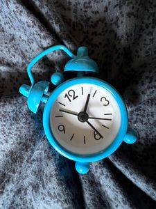 Cute Mini Stylish Metal Alarm Desk Decor Clock ⏰