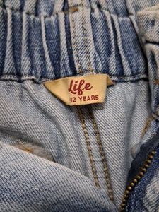 Distressed Wide Leg Jeans