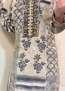 Elegant Kurta Set with Palazzo Pants