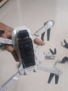 4 pice combo drone not fly but working