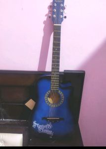 Guitar 🎸🎸🎸🎸 With Set Of Strings And Cover