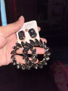 Elegant Black Stone Drop Earrings