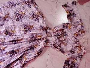 Stretchable TraditionalElegance with a ModernTwist