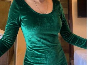 Elegant Emerald Velvet Dress